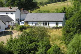 Blackbird bungalow in Powys